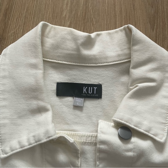 Kut from the Kloth Women’s Cream Denim Jacket size large - Picture 2 of 5